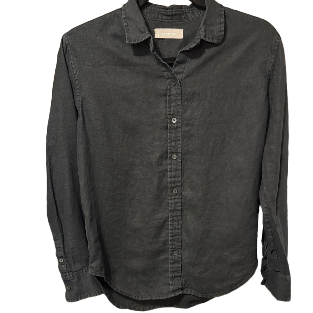 Everlane Lightweight Charcoal Button-Down Linen Shirt - Picture 2 of 3
